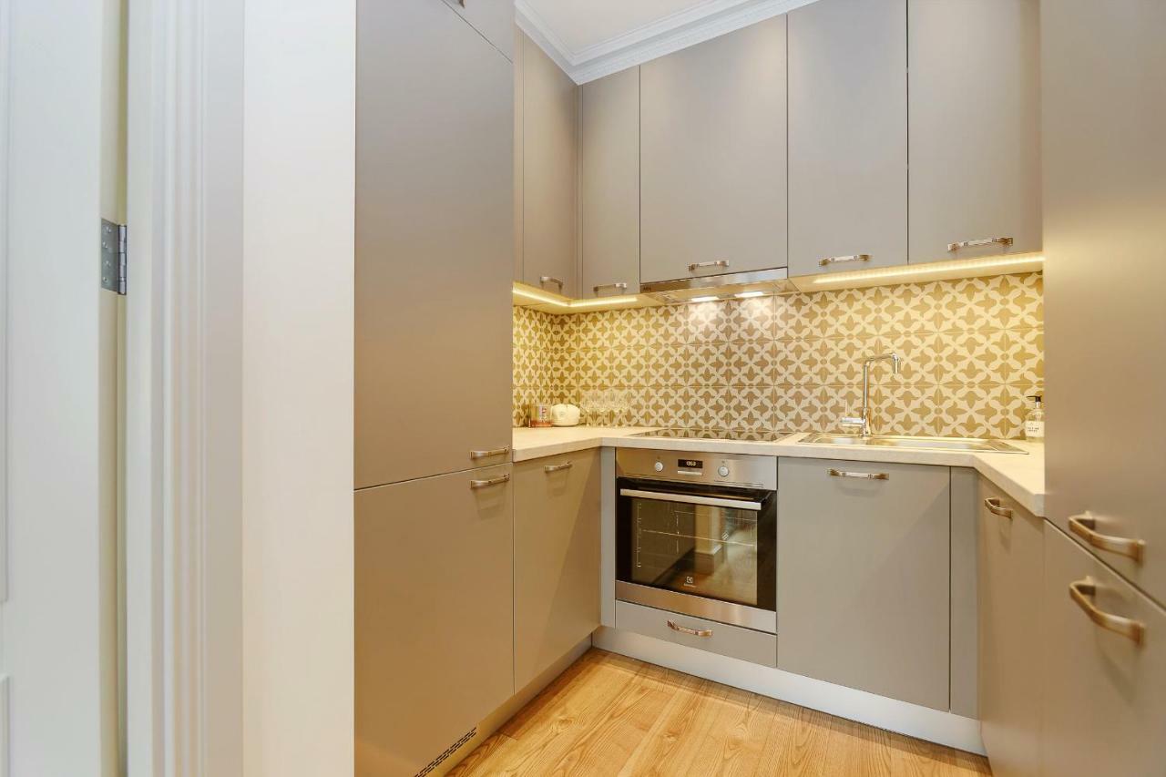 Dzirnavu Residense Lägenhet Riga Exteriör bild